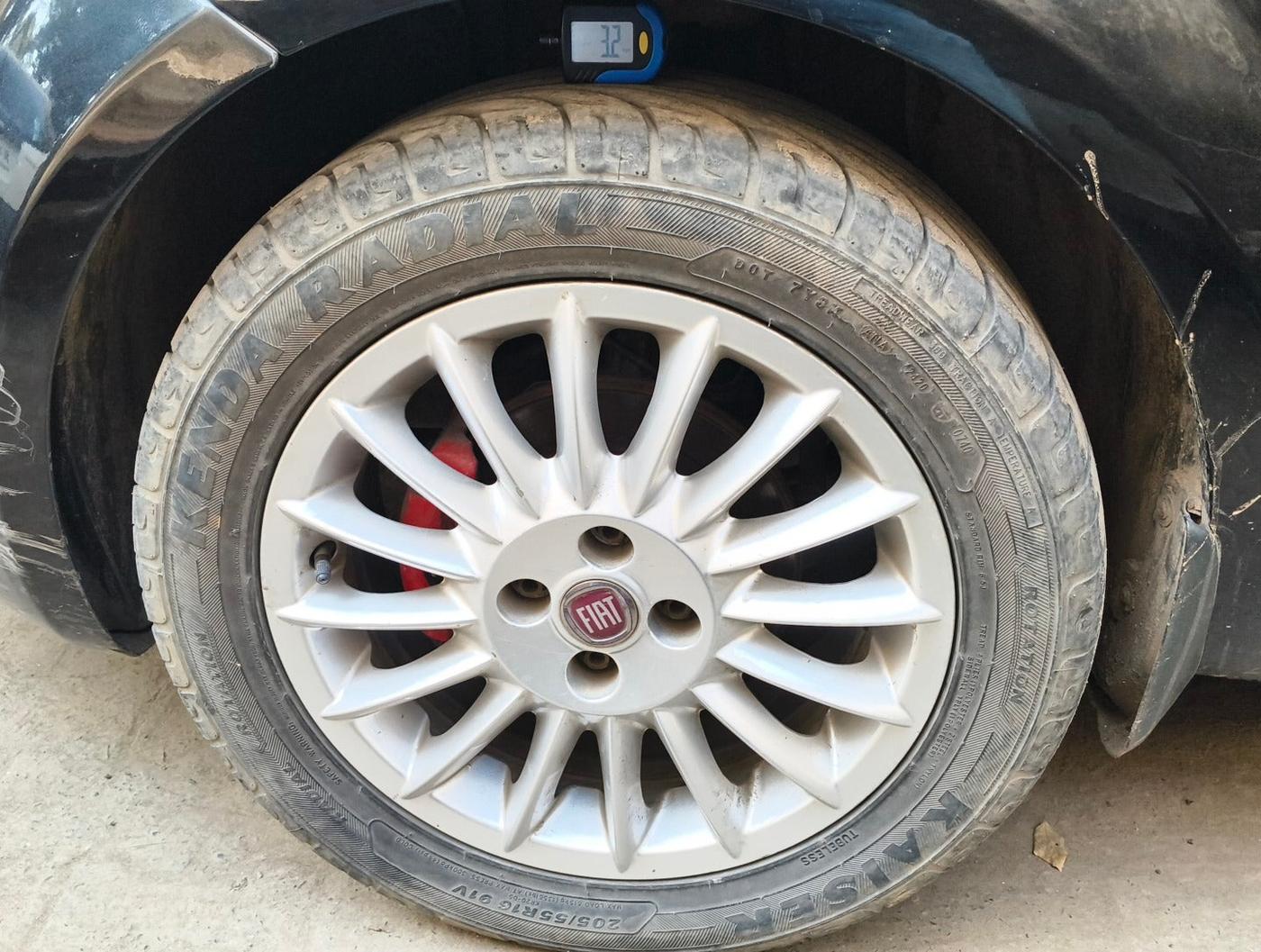 2013 Fiat Linea EMOTION PK 1.3 MJD, Diesel, Manual, 97,769 km, tyre