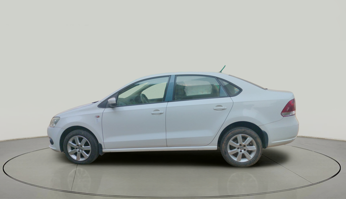 2011 Volkswagen Vento HIGHLINE 1.6 MPI, Petrol, Manual, 34,119 km, exterior