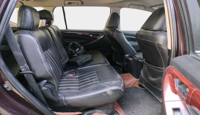 2017 Toyota Innova Crysta 2.4 GX 8 STR, Diesel, Manual, 1,95,099 km, interior