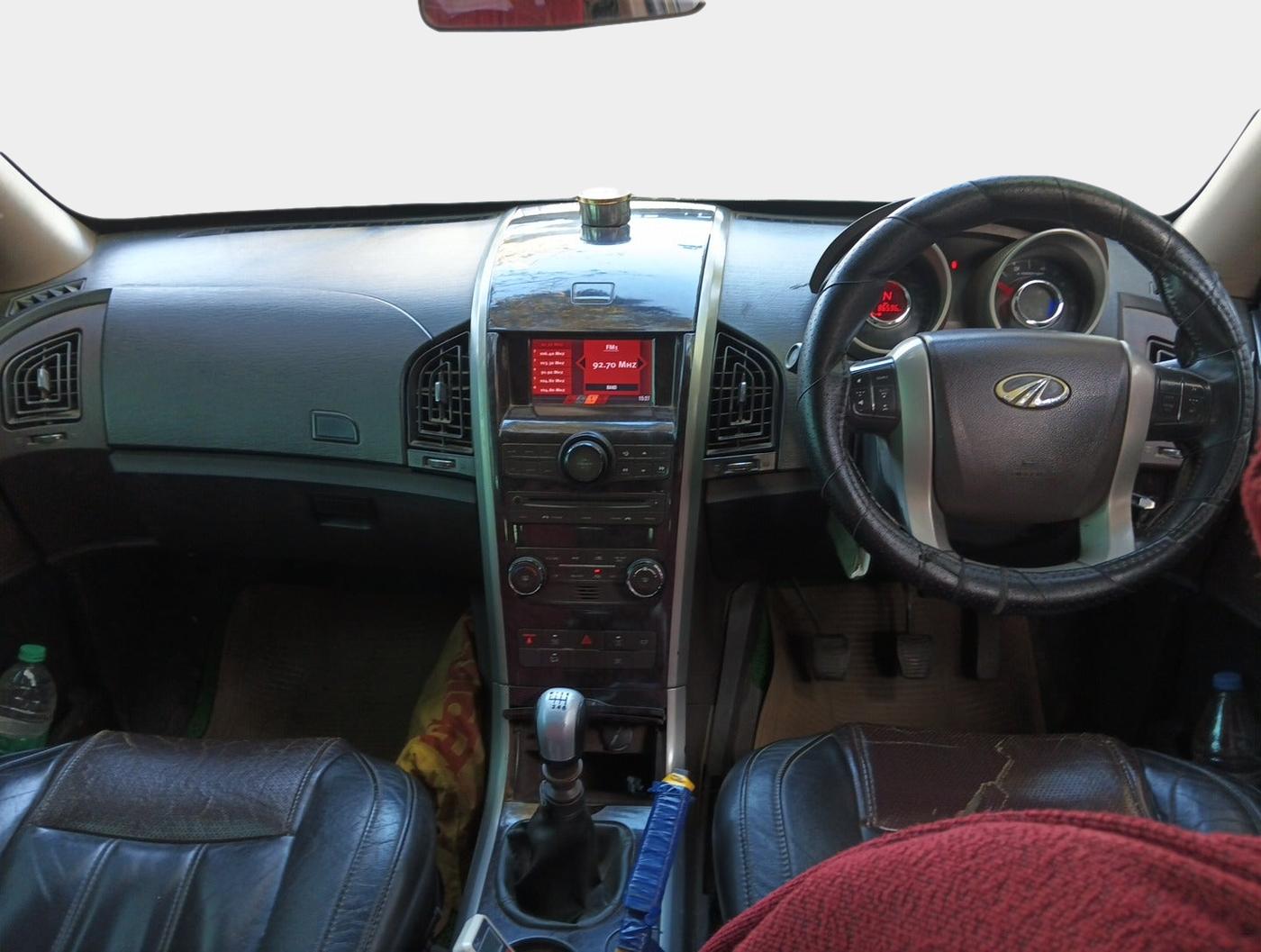 2011 Mahindra XUV500 W8 AWD, Diesel, Manual, 86,596 km, interior