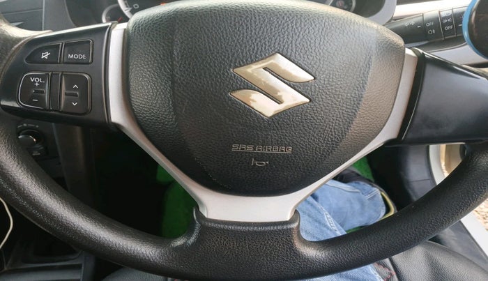 2014 Maruti Swift ZXI, Petrol, Manual, 74,532 km, interior