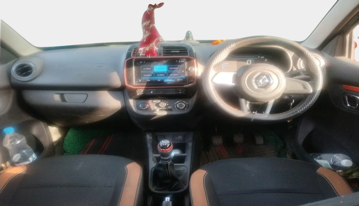 2021 Renault Kwid CLIMBER 1.0 (O), Petrol, Manual, 19,487 km, interior