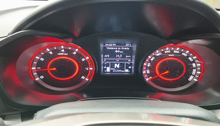 2023 Mahindra XUV300 W8 (O) 1.2 PETROL, Petrol, Manual, 31,234 km, interior