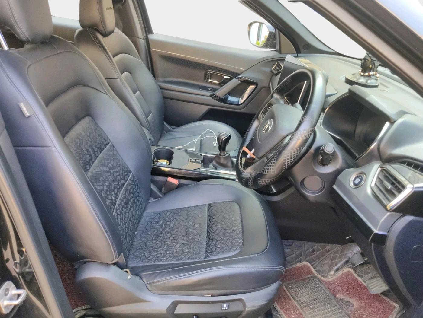 2022 Tata Safari XZ PLUS DARK EDITION, Diesel, Manual, 59,978 km, interior