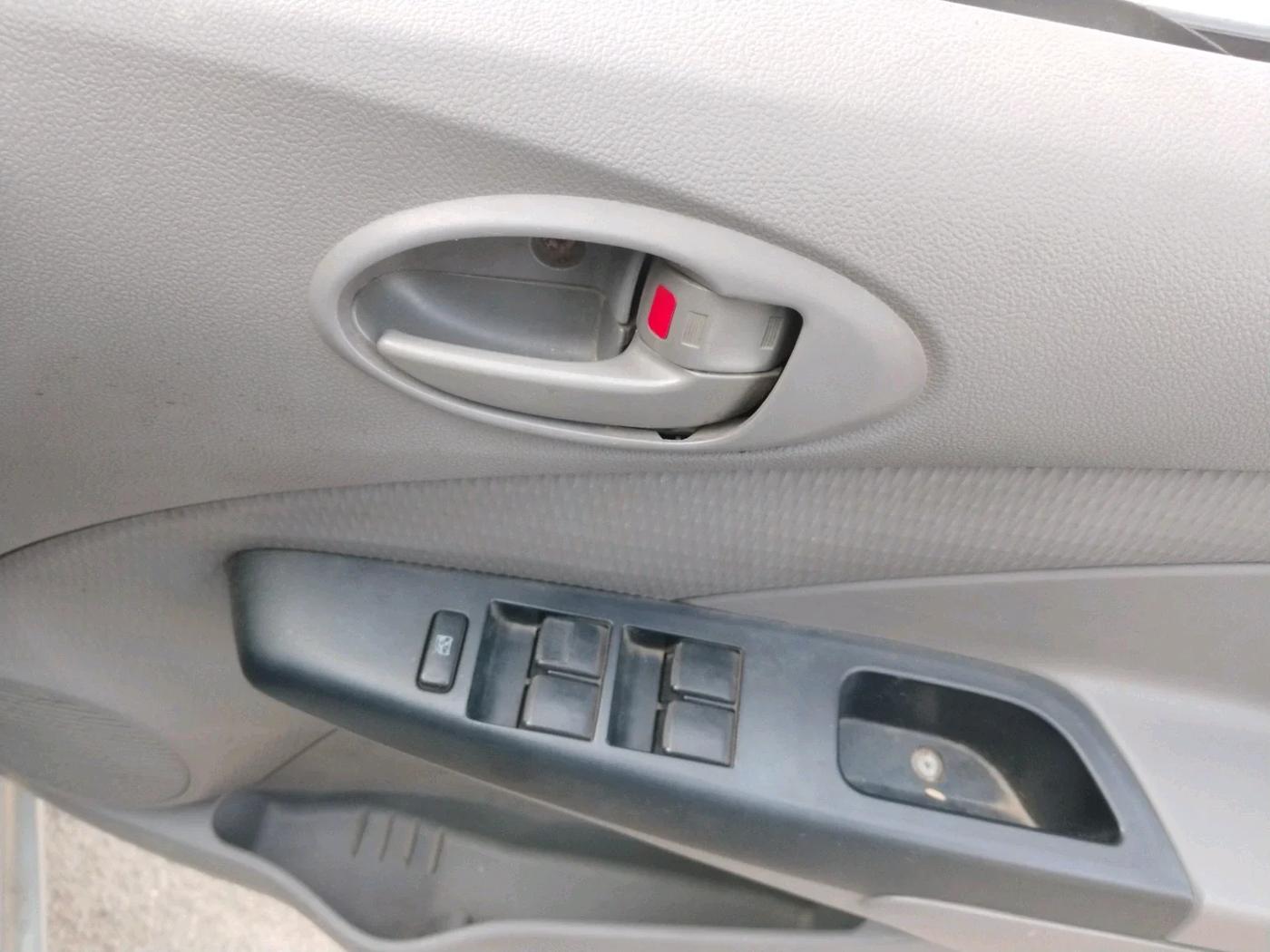 2011 Toyota Etios Liva G, Petrol, Manual, 76,933 km, interior