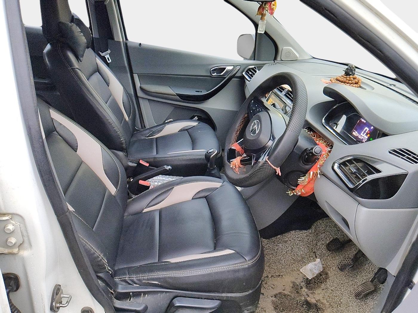 2022 Tata TIGOR XZ PLUS PETROL, Petrol, Manual, 93,000 km, interior
