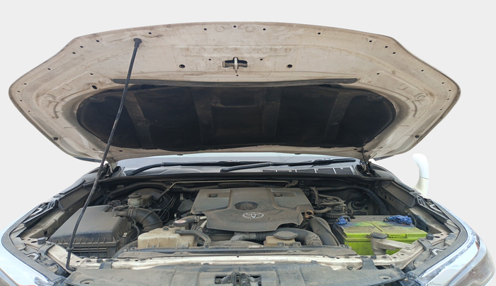 2018 Toyota Fortuner 2.8 4X2 AT, Diesel, Automatic, 1,80,741 km, exterior