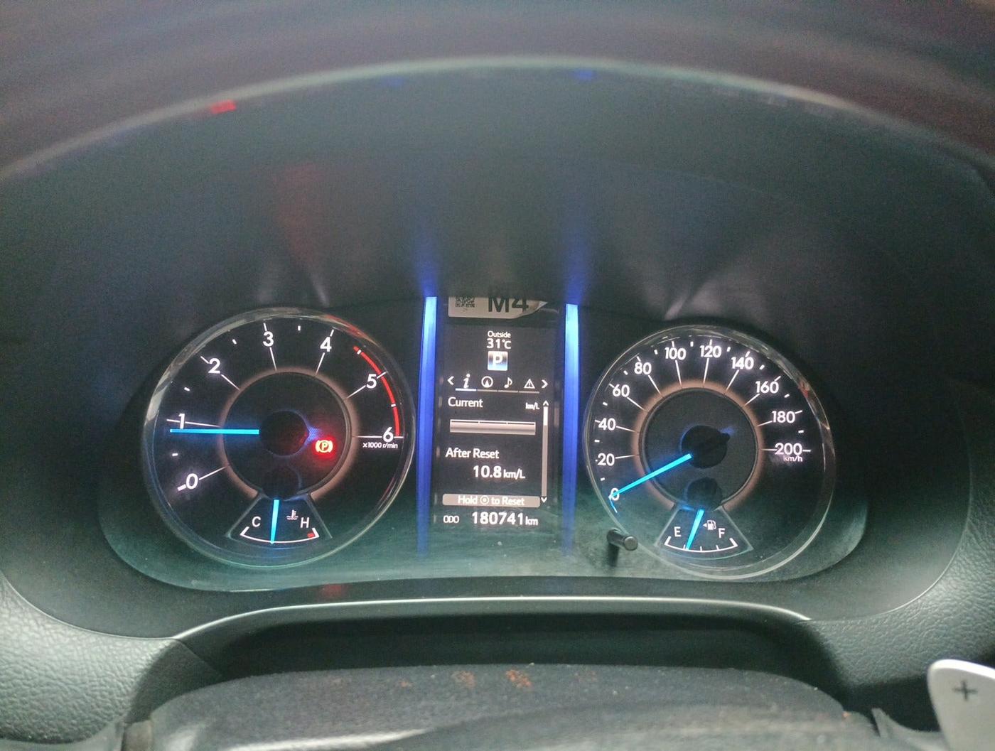 2018 Toyota Fortuner 2.8 4X2 AT, Diesel, Automatic, 1,80,741 km, interior