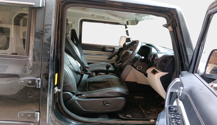2024 Mahindra Thar Roxx  AX7 L Diesel MT 2WD, Diesel, Manual, 15,008 km, interior