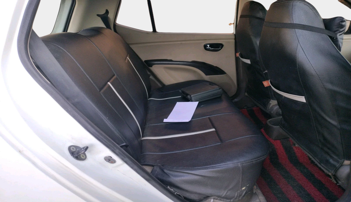 2012 Hyundai i10 MAGNA 1.2, Petrol, Manual, 63,878 km, interior