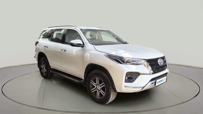 2022 Toyota Fortuner 4X2 MT 2.8 DIESEL, Diesel, Manual, 63,393 km, exterior