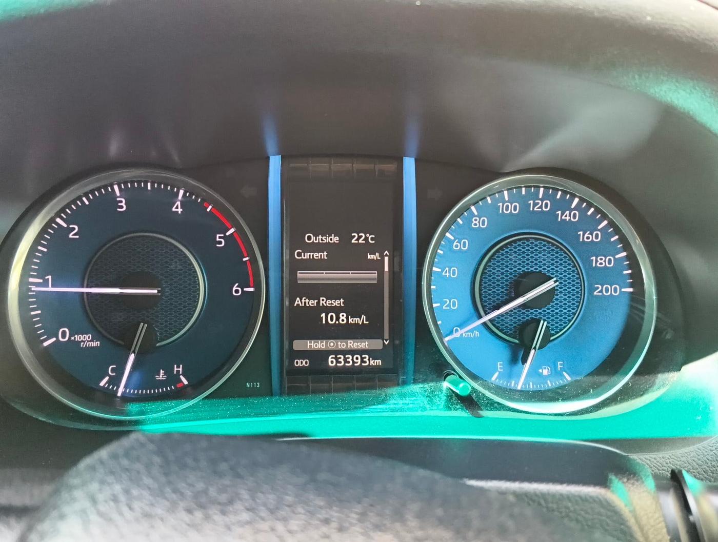 2022 Toyota Fortuner 4X2 MT 2.8 DIESEL, Diesel, Manual, 63,393 km, interior