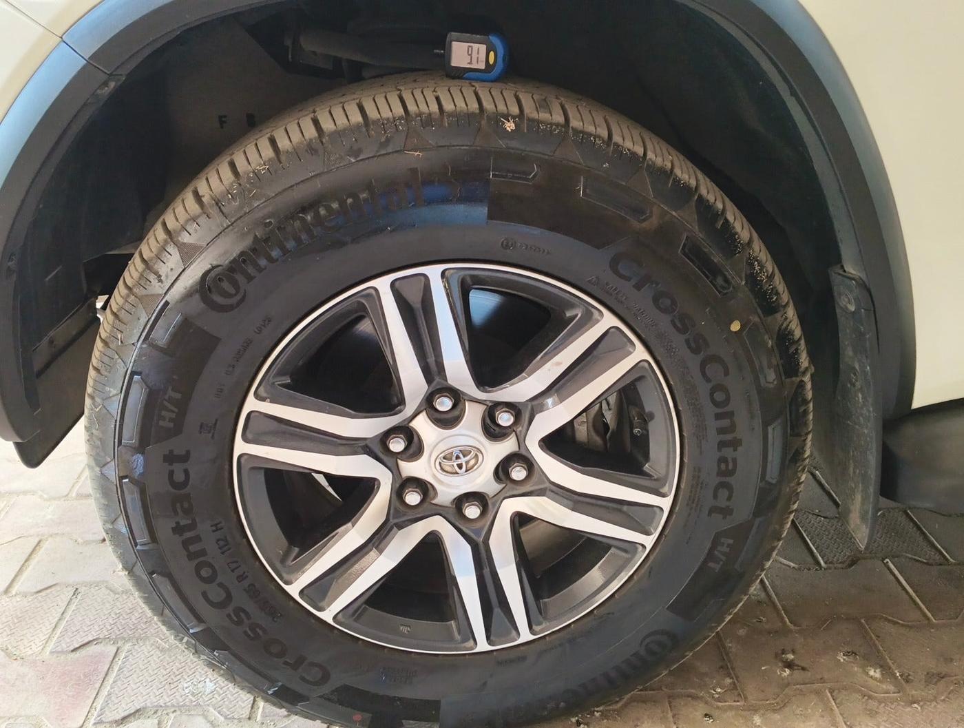 2022 Toyota Fortuner 4X2 MT 2.8 DIESEL, Diesel, Manual, 63,393 km, tyre