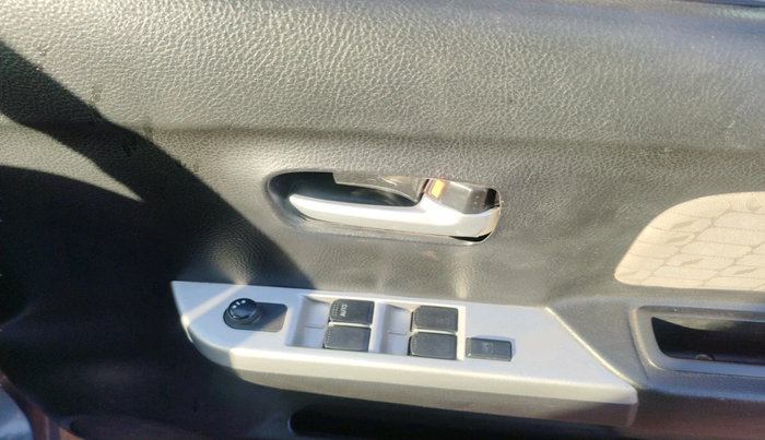 2016 Maruti Wagon R 1.0 VXI, Petrol, Manual, 78,657 km, interior