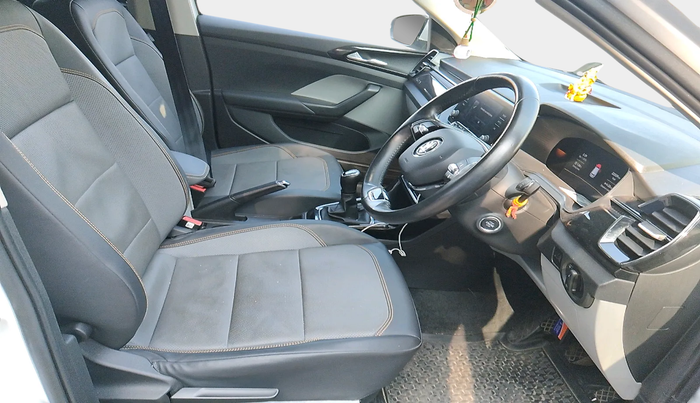 2022 Skoda KUSHAQ STYLE 1.0L TSI MT, Petrol, Manual, 22,559 km, interior