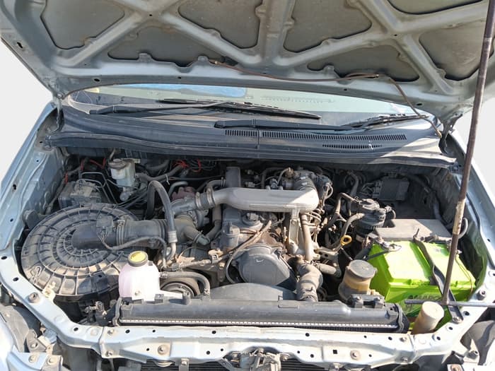 2011 Toyota Innova V 2.5 8 STR, Diesel, Manual, 1,66,675 km, exterior