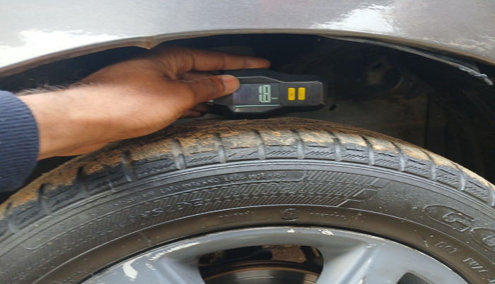 2016 Maruti Wagon R Stingray VXI, Petrol, Manual, 86,982 km, tyre