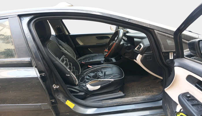 2021 Tata ALTROZ XT PETROL, Petrol, Manual, 61,212 km, interior