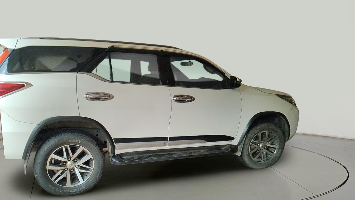 2018 Toyota Fortuner 2.8 4X4 MT, Diesel, Manual, 1,55,026 km, exterior