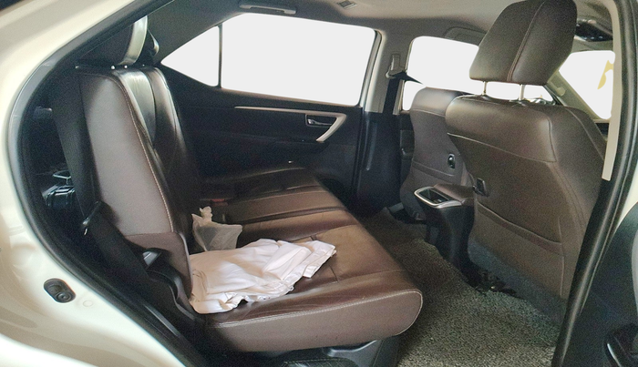 2018 Toyota Fortuner 2.8 4X4 MT, Diesel, Manual, 1,55,026 km, interior