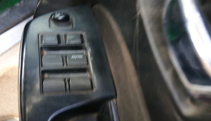 2012 Maruti Swift VXI, Petrol, Manual, 82,000 km, interior