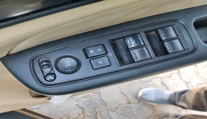 2019 Honda Amaze 1.2L I-VTEC V, Petrol, Manual, 67,115 km, interior