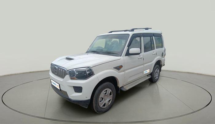 2016 Mahindra Scorpio S2, Diesel, Manual, 80,802 km, exterior