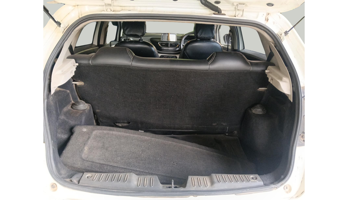 2021 Tata ALTROZ XM PLUS PETROL, Petrol, Manual, 1,14,911 km, exterior