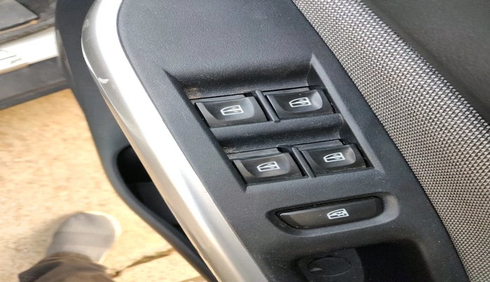 2023 Nissan MAGNITE XE, Petrol, Manual, 4,524 km, interior