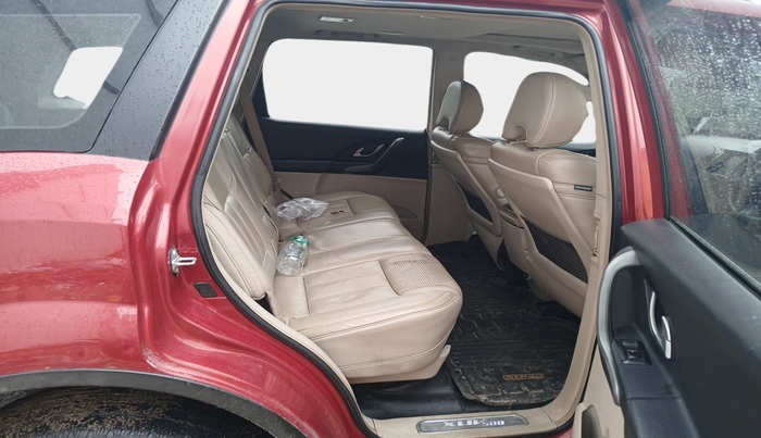 2015 Mahindra XUV500 W10, Diesel, Manual, 66,071 km, interior