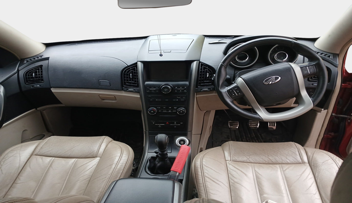 2015 Mahindra XUV500 W10, Diesel, Manual, 66,071 km, interior