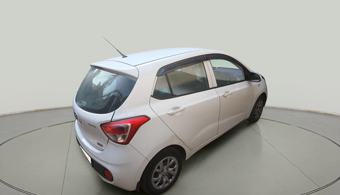 2017 Hyundai Grand i10 SPORTZ 1.2 KAPPA VTVT, Petrol, Manual, 1,22,736 km, exterior