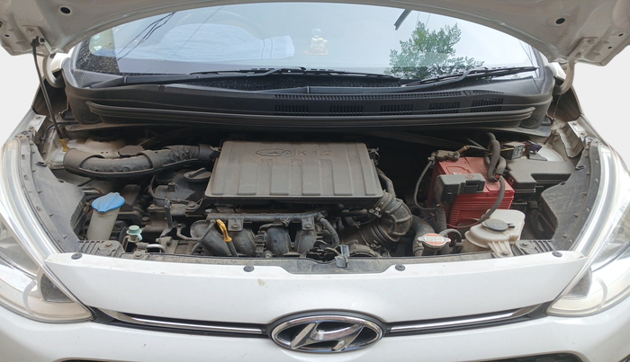 2017 Hyundai Grand i10 SPORTZ 1.2 KAPPA VTVT, Petrol, Manual, 1,22,736 km, exterior