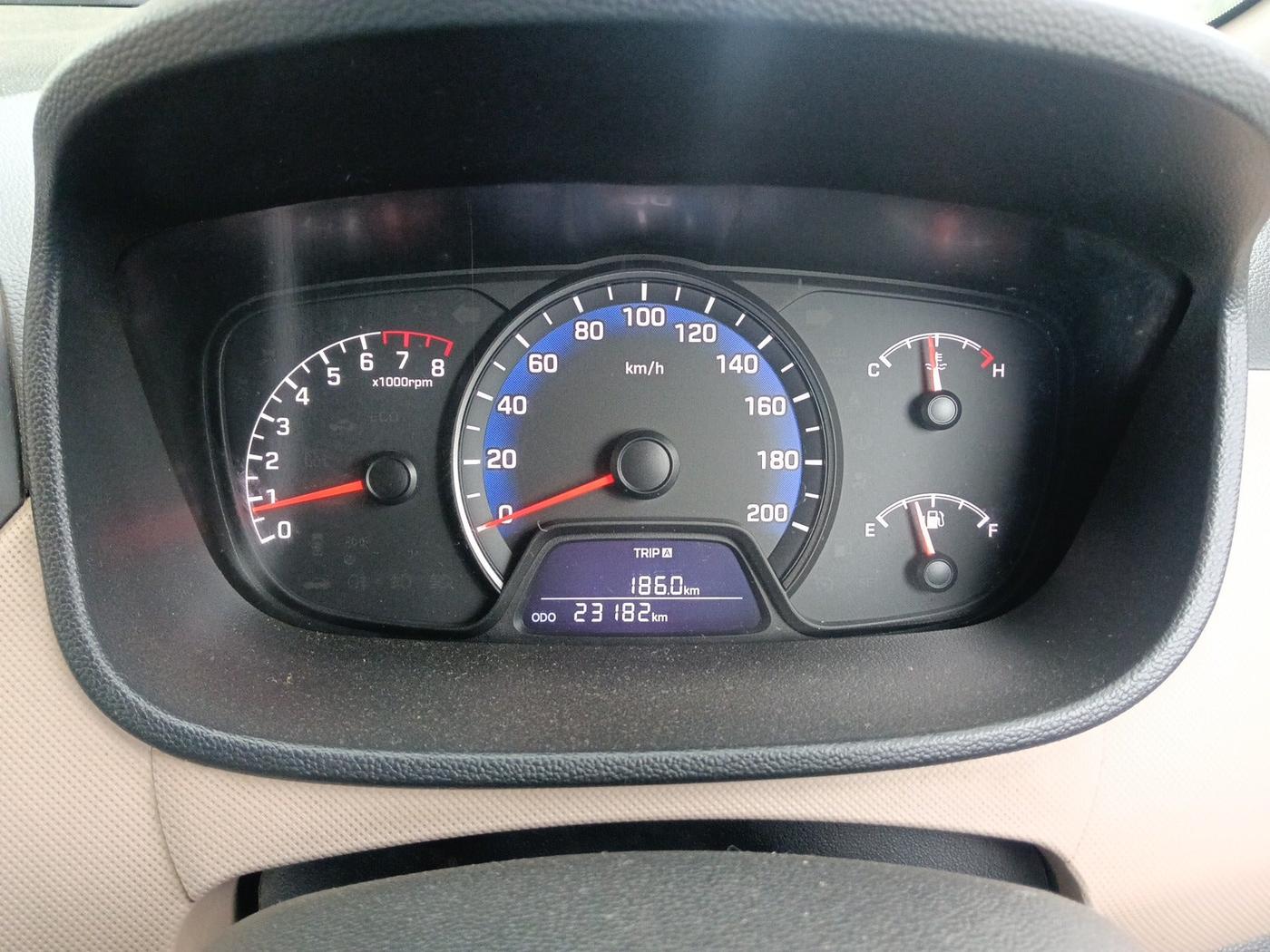 2017 Hyundai Xcent SX 1.2, Petrol, Manual, 23,182 km, interior