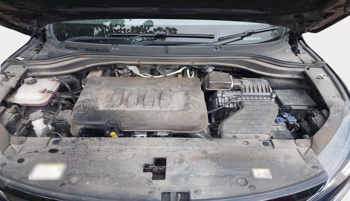2023 Mahindra XUV700 AX 5 D MT 7 STR, Diesel, Manual, 25,632 km, exterior