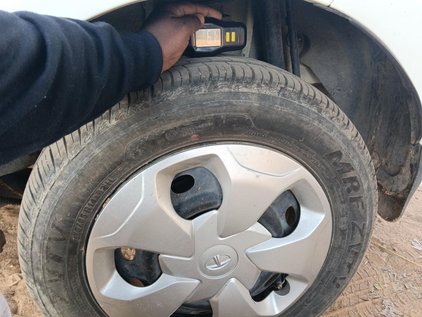 2023 Tata TIGOR XM PETROL, Petrol, Manual, 10,671 km, tyre