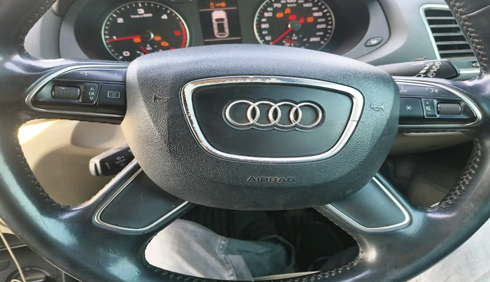 2015 Audi Q3 2.0 TDI PREMIUM, Diesel, Automatic, 96,716 km, interior