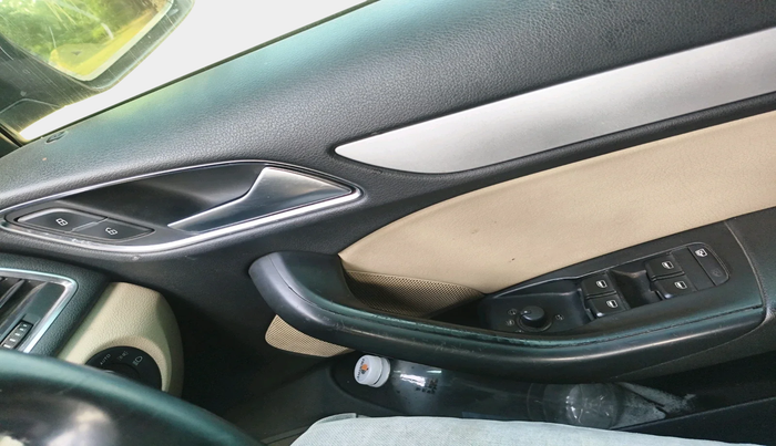 2015 Audi Q3 2.0 TDI PREMIUM, Diesel, Automatic, 96,716 km, interior