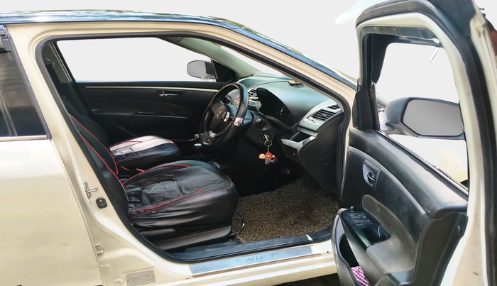 2013 Maruti Swift VXI, Petrol, Manual, 74,258 km, interior