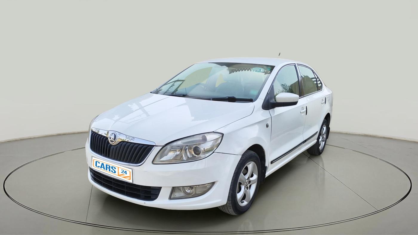 2014 Skoda Rapid ELEGANCE 1.6 TDI CR MT, Diesel, Manual, 81,965 km, exterior