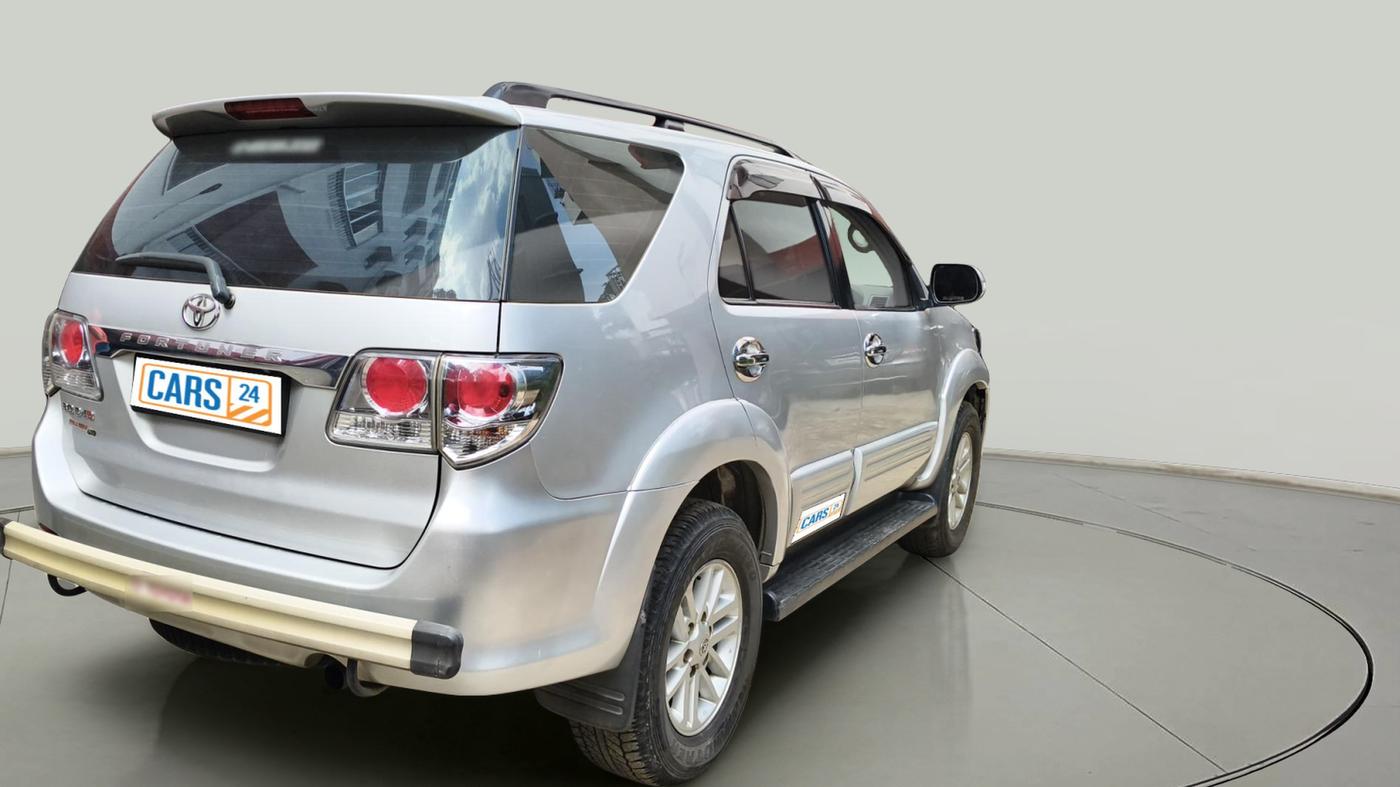 2013 Toyota Fortuner 3.0 4X4 MT, Diesel, Manual, 1,51,155 km, exterior