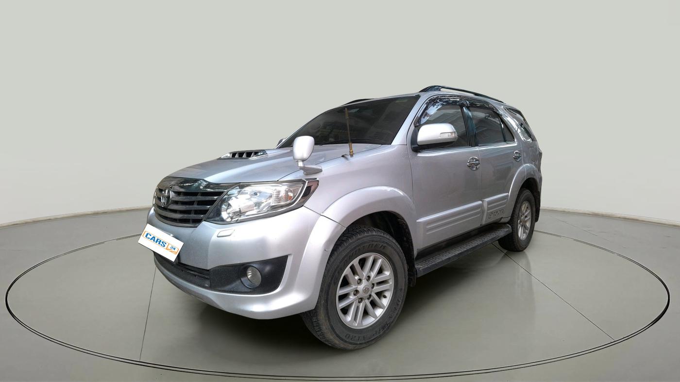 2013 Toyota Fortuner 3.0 4X4 MT, Diesel, Manual, 1,51,155 km, exterior