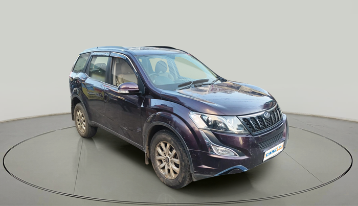 2018 Mahindra XUV500 W10 AT, Diesel, Automatic, 72,869 km, exterior