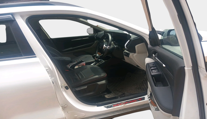 2022 KIA SONET HTX 1.0 IMT, Petrol, Manual, 37,097 km, interior
