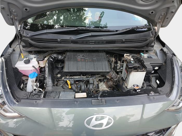 2023 Hyundai GRAND I10 NIOS SPORTZ 1.2 KAPPA VTVT DUAL TONE, Petrol, Manual, 31,317 km, exterior