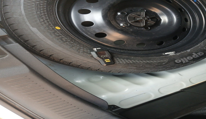 2023 Maruti Grand Vitara ZETA SMART HYBRID, Petrol, Manual, 20,429 km, tyre