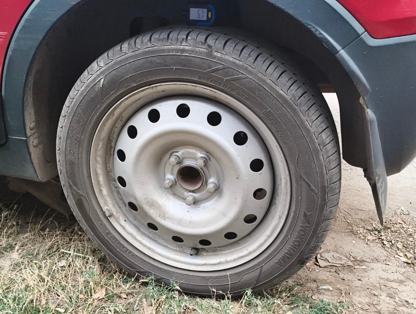 2019 Mahindra XUV300 W8 1.5 DIESEL, Diesel, Manual, 28,430 km, tyre