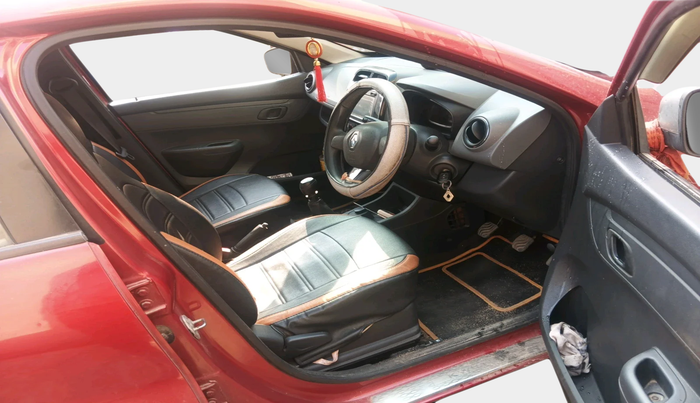 2016 Renault Kwid RXT 1.0, Petrol, Manual, 20,532 km, interior
