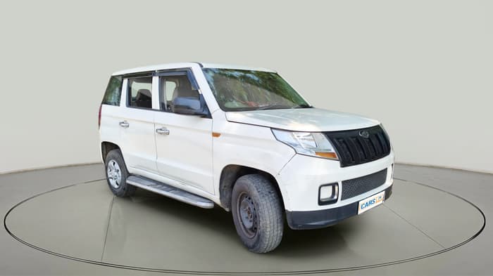 2018 Mahindra TUV300 T4 PLUS, Diesel, Manual, 1,27,638 km, exterior