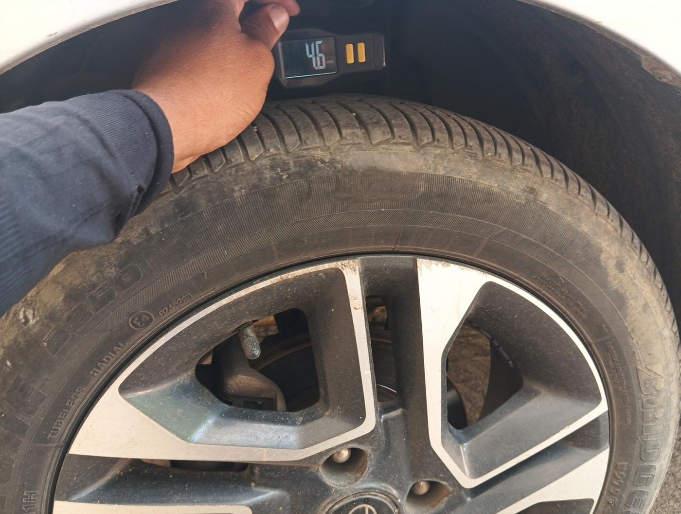 2017 Tata TIGOR XZ (O) PETROL, Petrol, Manual, 61,528 km, tyre